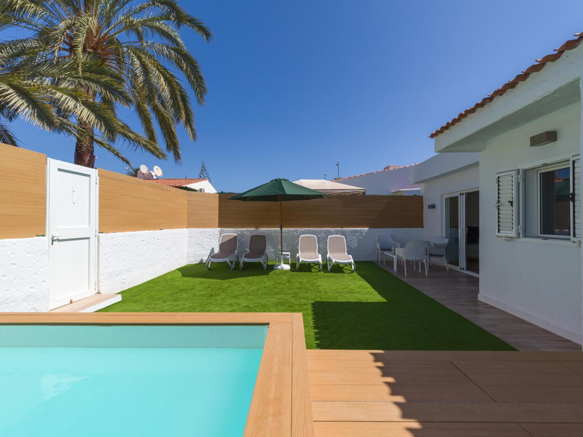 Refurbished 2 Bedrooms House Private Pool *