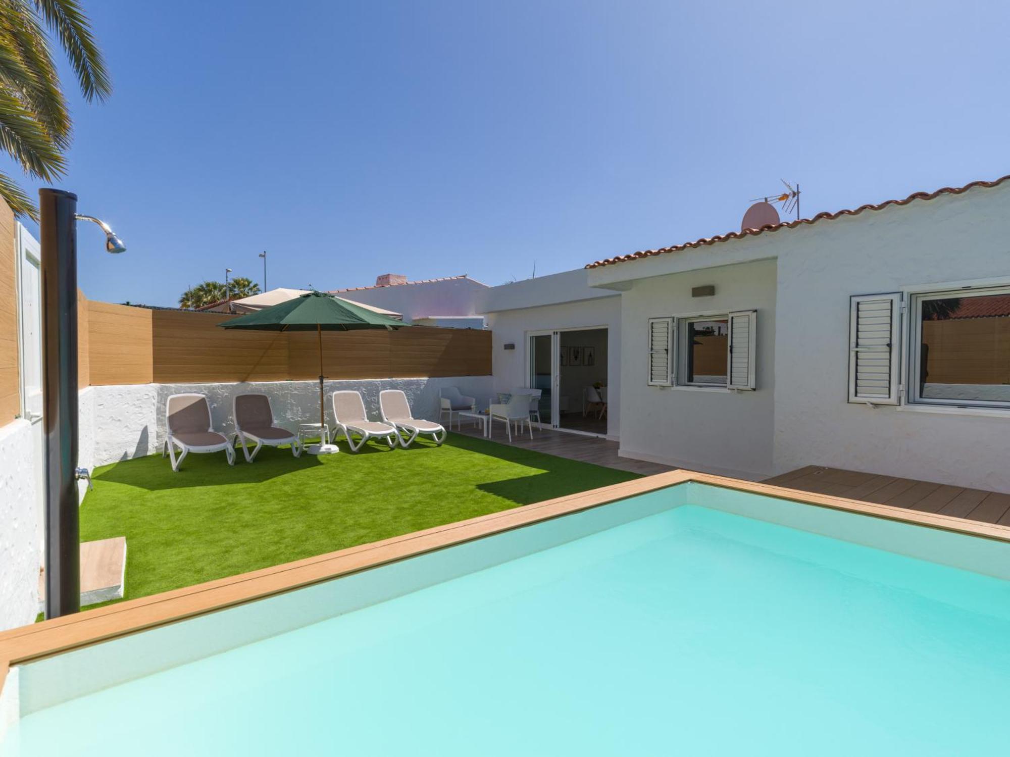 Refurbished 2 Bedrooms House Private Pool *