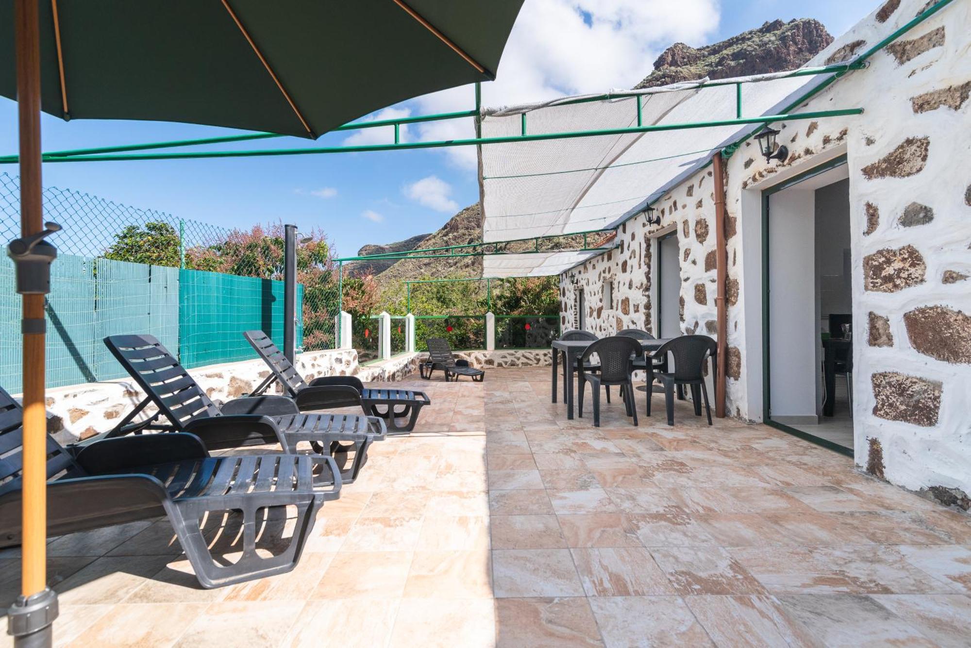 Home2book Mountain Serenity House Agaete, Terrace * Agaete (Gran Canaria)