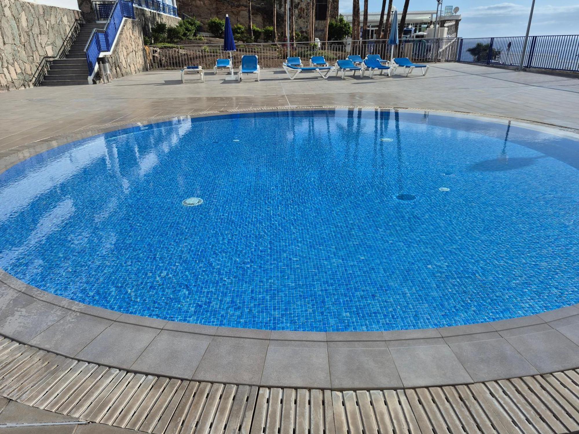 Luxholidays *