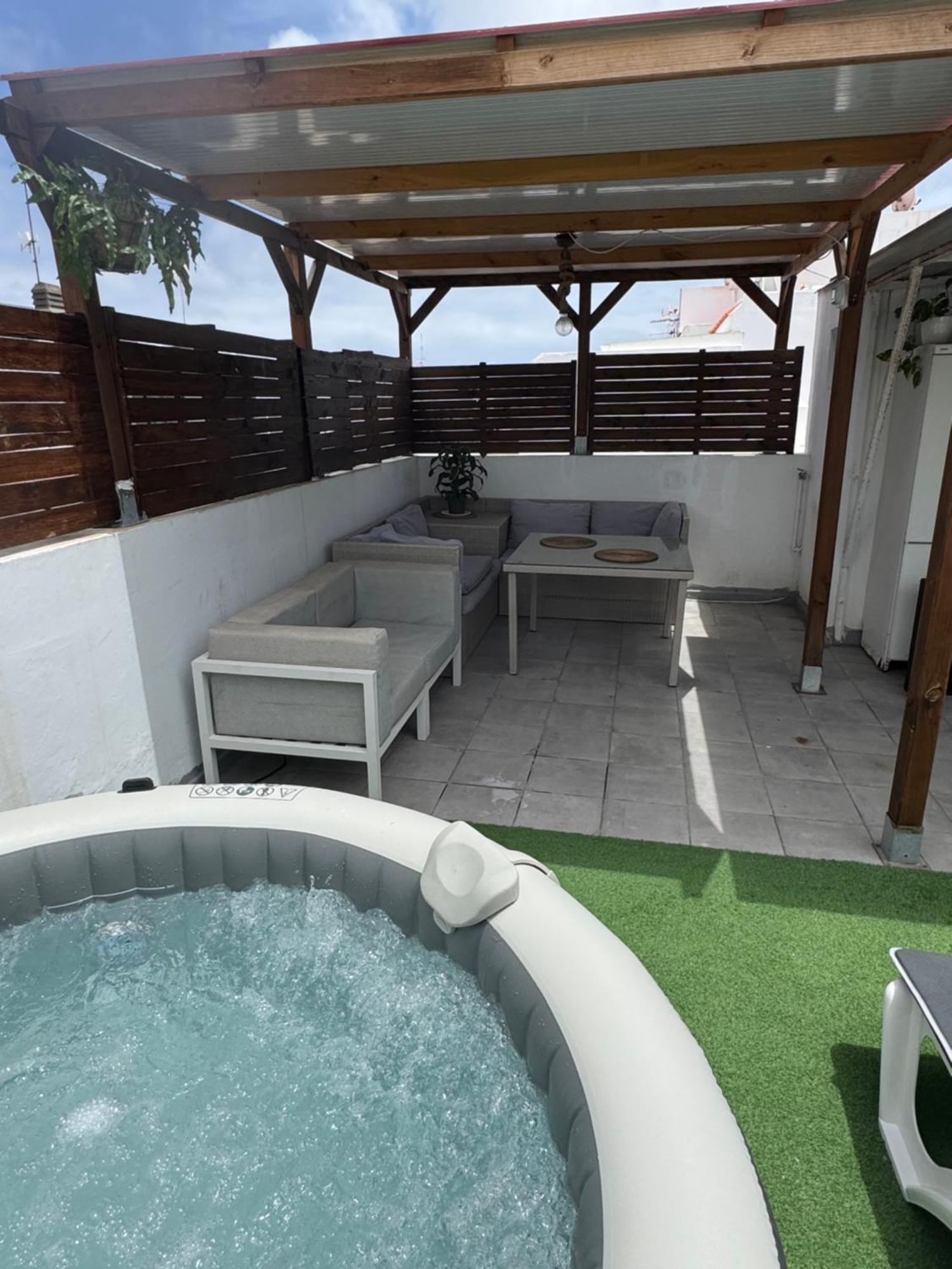 Urban Zen Con Terraza Y Jacuzzi *