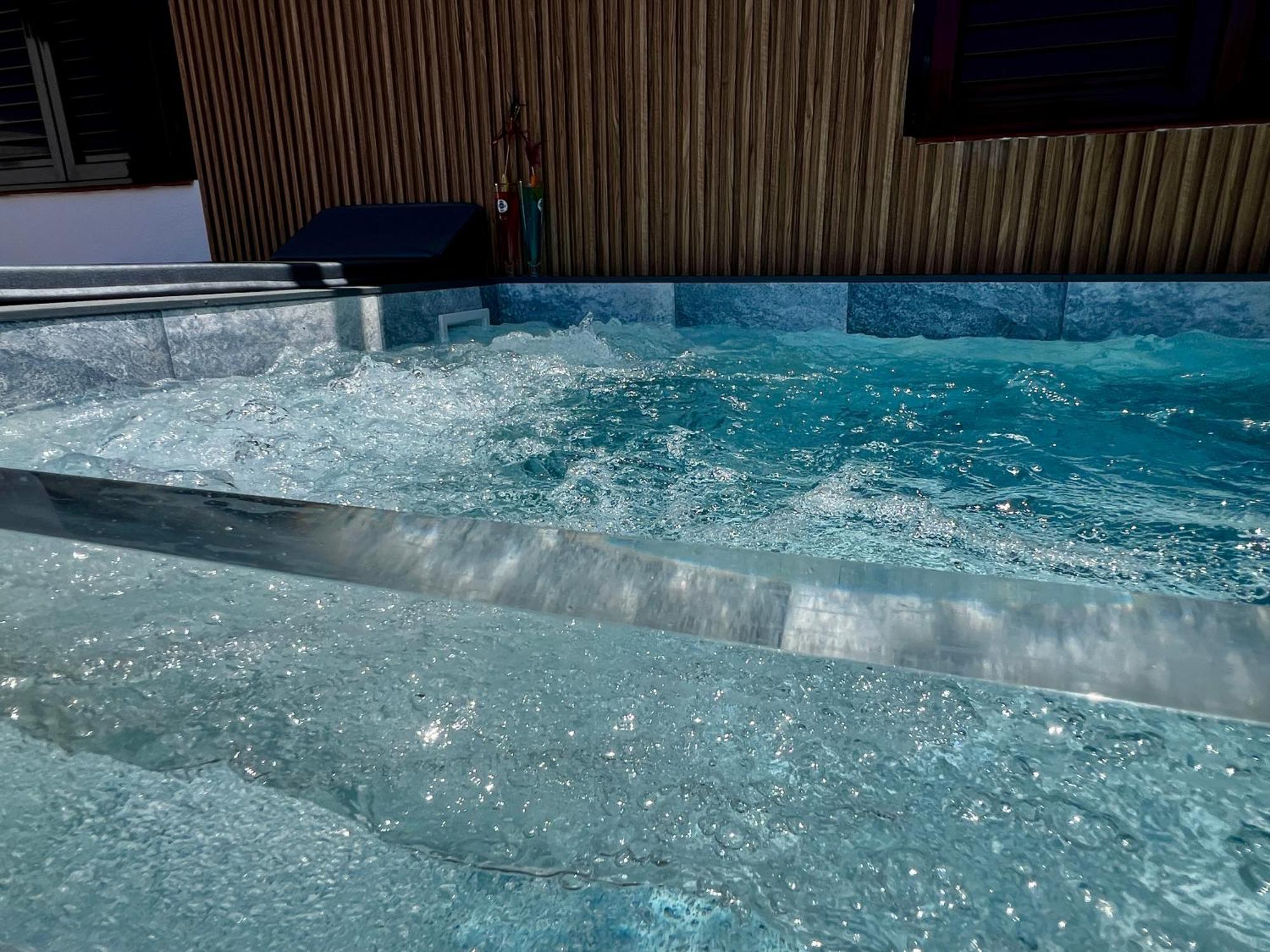 Villa Puerto Rico In Front Of The Shopping Center With Private Heated Saltwater Jacuzzi Pool & Arcade Games Puerto Rico (Gran Canaria)