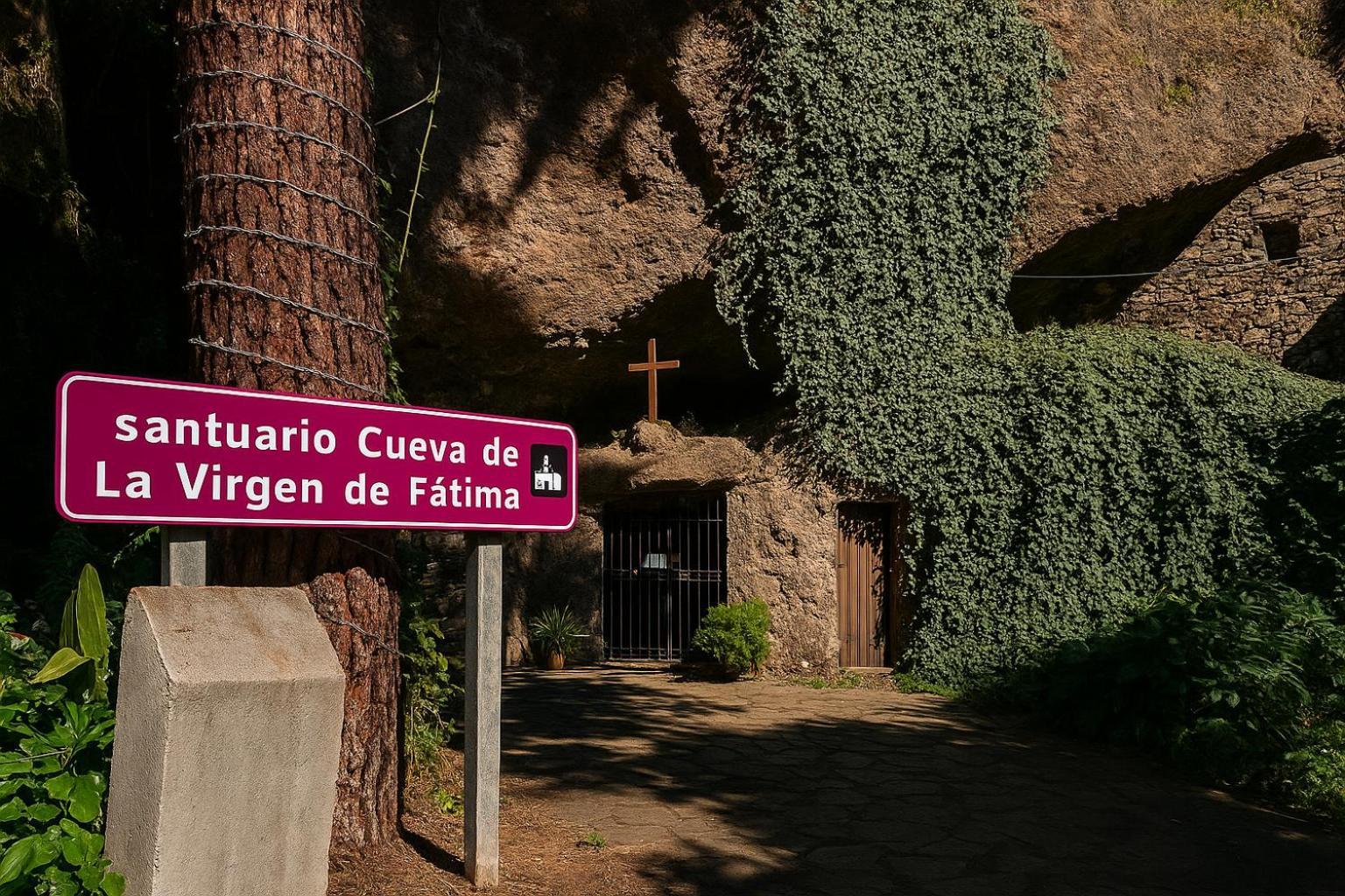 Casa Cueva Hondo * Gáldar