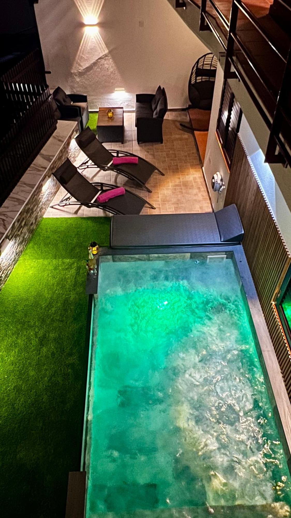 Villa Puerto Rico In Front Of The Shopping Center With Private Heated Saltwater Pool With Jacuzzi Or St Andard Villa Puerto Rico With Private Heated Saltwater Jacuzzi Pool & Arcade Games