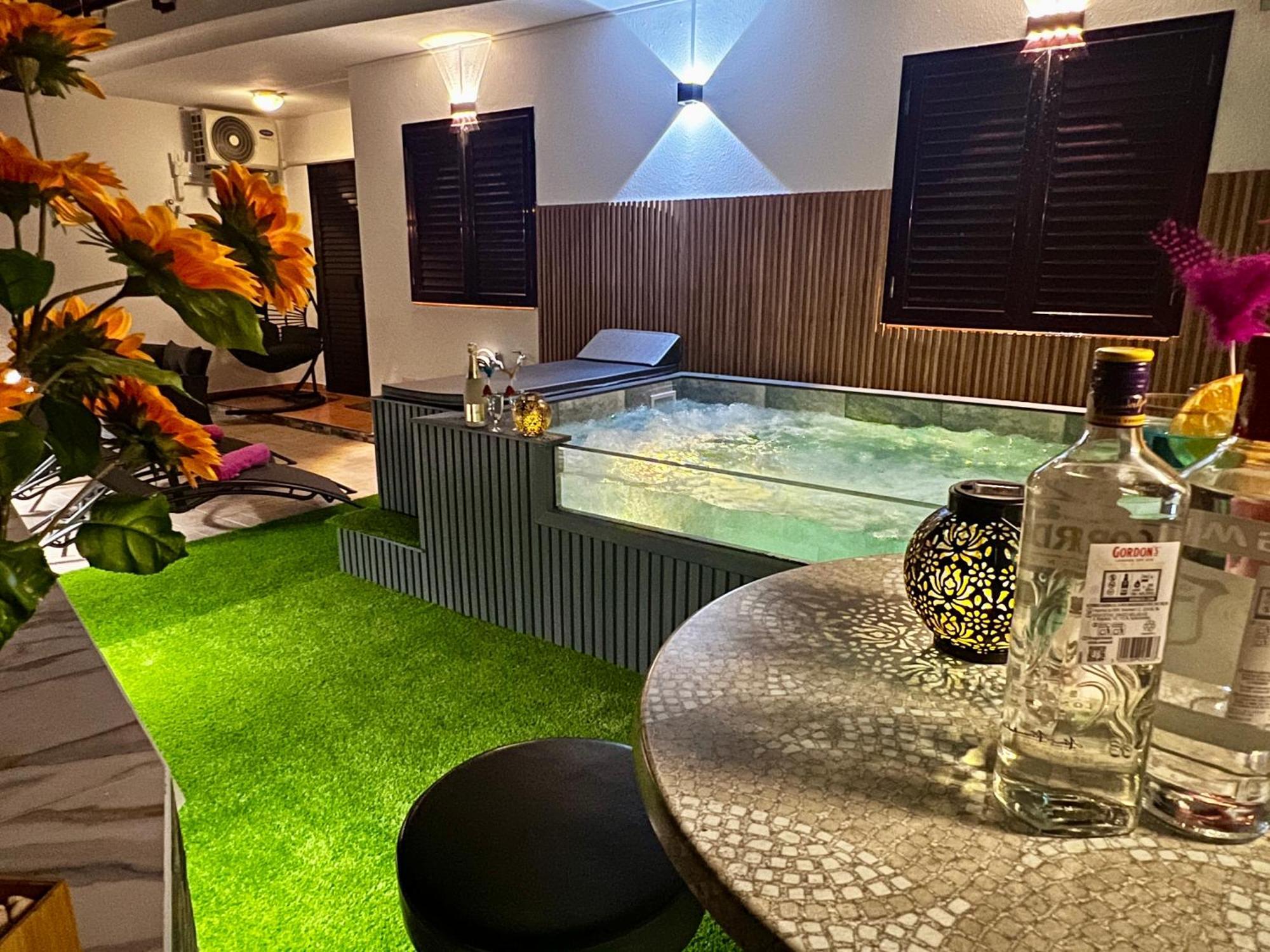 Villa Puerto Rico In Front Of The Shopping Center With Private Heated Saltwater Pool With Jacuzzi Or St Andard Villa Puerto Rico With Private Heated Saltwater Jacuzzi Pool & Arcade Games Villa