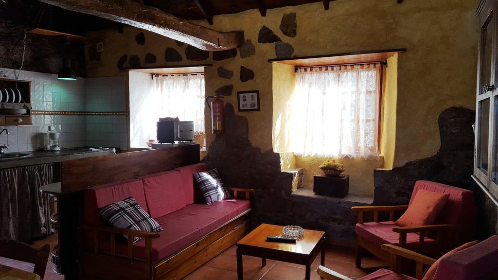 Country house - Laendliches Haus, Pepita La De Flores *