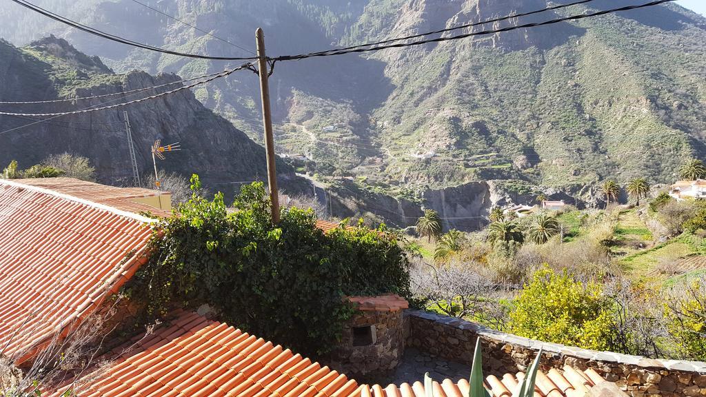 - Laendliches Haus, Pepita La De Flores * Tejeda (Gran Canaria)