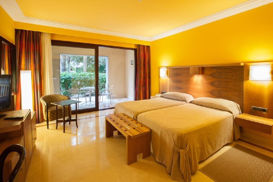 Lopesan Costa & Hotel