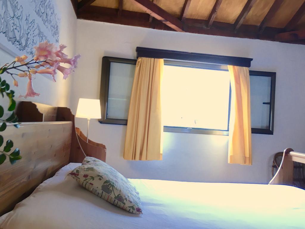 Casa Del Caminero En Tejeda Tejeda (Gran Canaria)