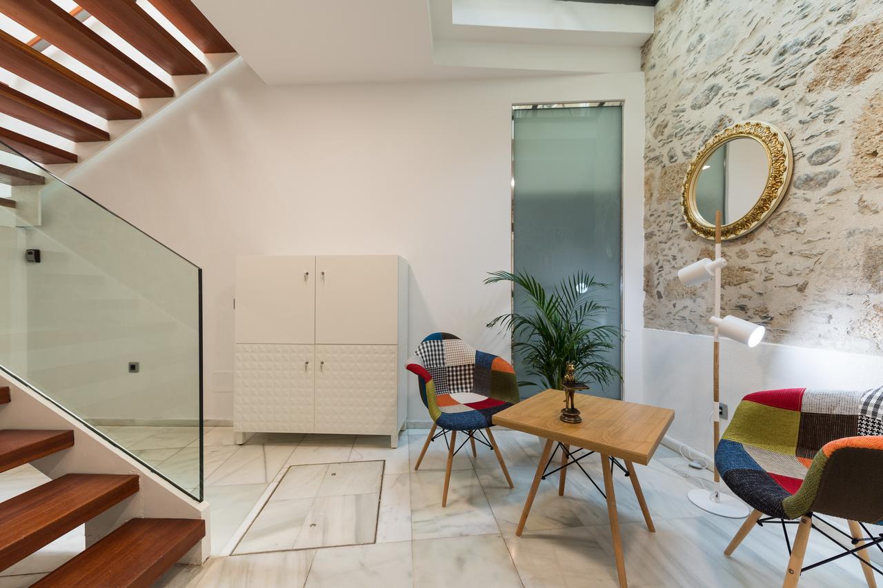 Cathedral Apartment *