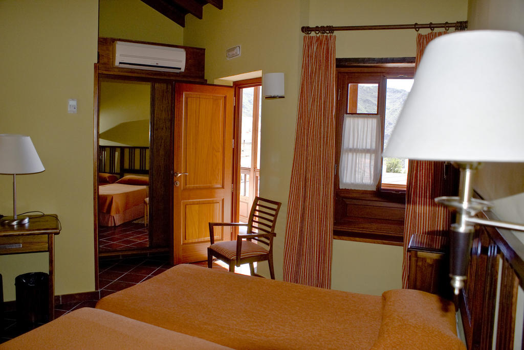 Guest house Rural Fonda De La Tea The Location And The Views Tejeda (Gran Canaria)