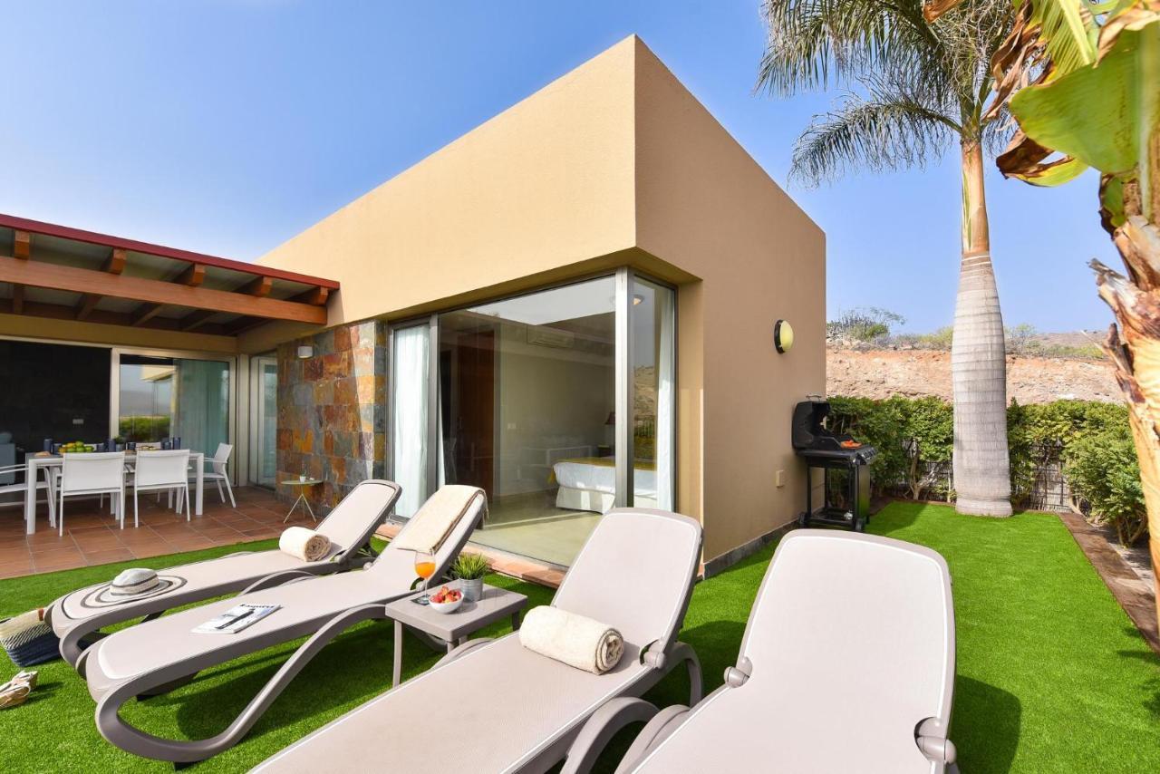 With Pool Par 4 Nr 9 * Salobre (Gran Canaria)