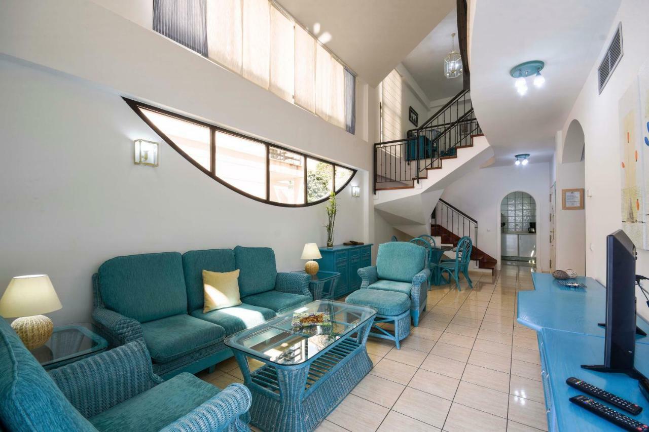 Sunshine Villa *