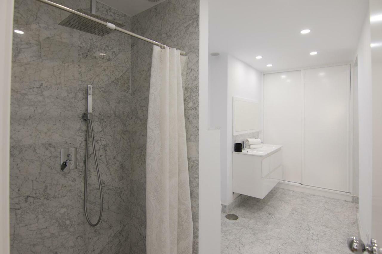 Apartment Homeforguest Stylish And Modern Overlooking Las Canteras Las Palmas de Gran Canaria