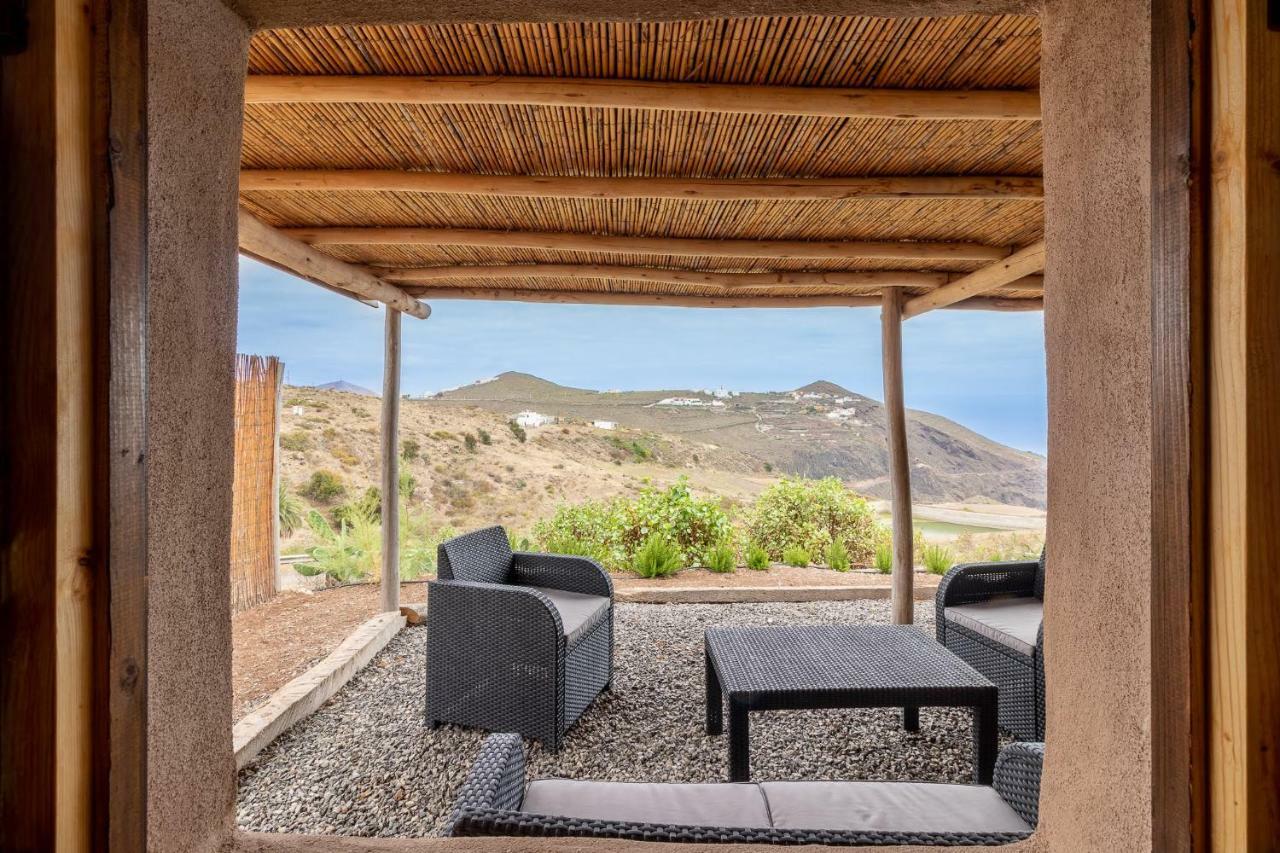 Flatguest Charming House + Pool + Terrace + Views * Santa Maria de Guia de Gran Canaria