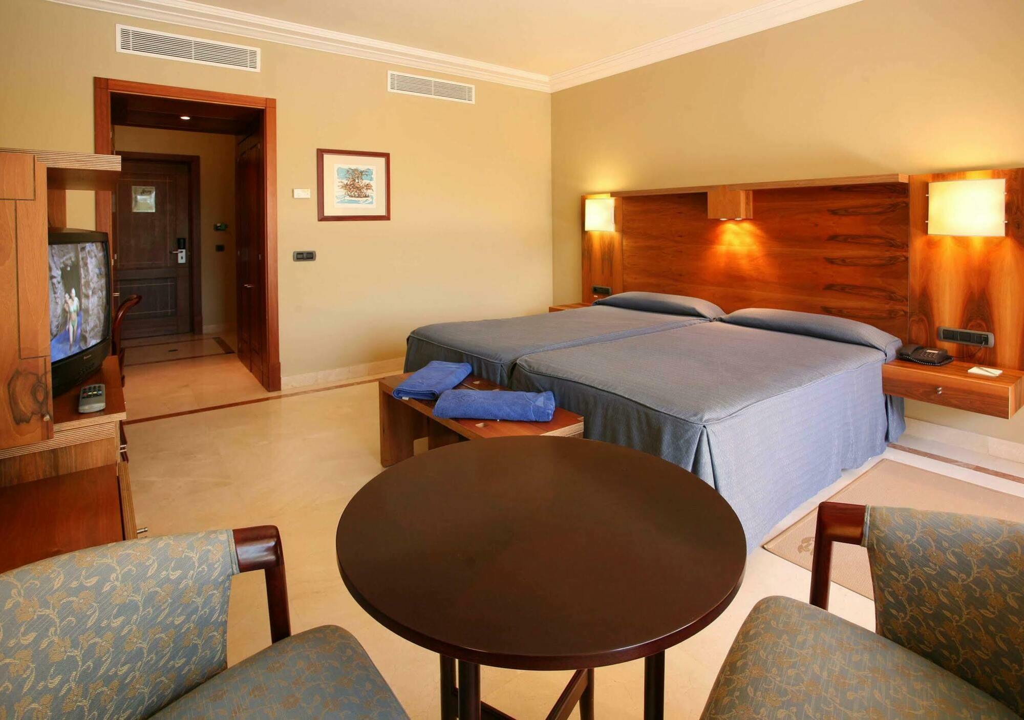 Lopesan Costa & 5* Meloneras