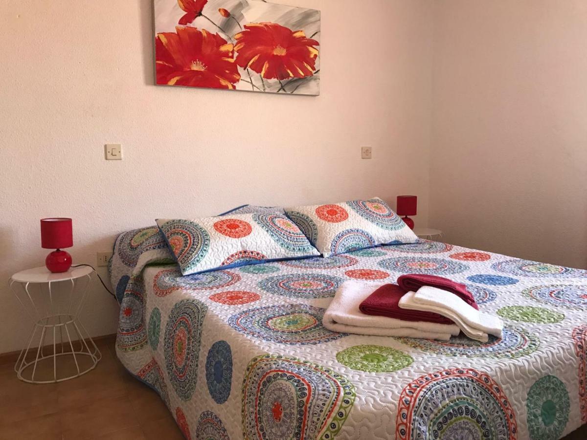 Casa vacanze La Palmera1 Casa Al Primer Piso Con 2 - Two Bedroom House On The First Floor --- La Palmera 2 Casa En Planta Baja Con 1 Dormitorio, One Bedroom House On The Ground Floor *