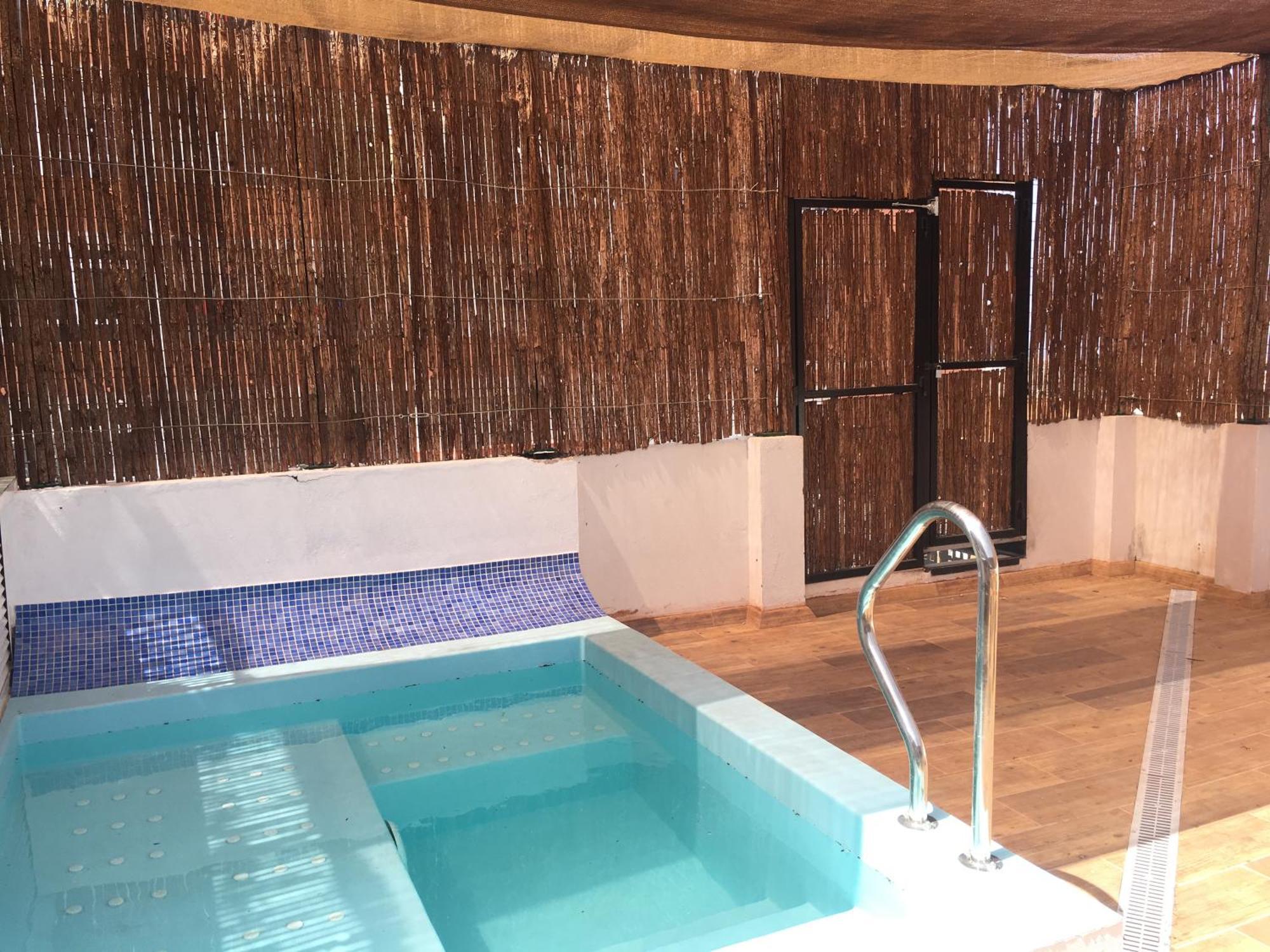 Casa Campillo, Individuales *