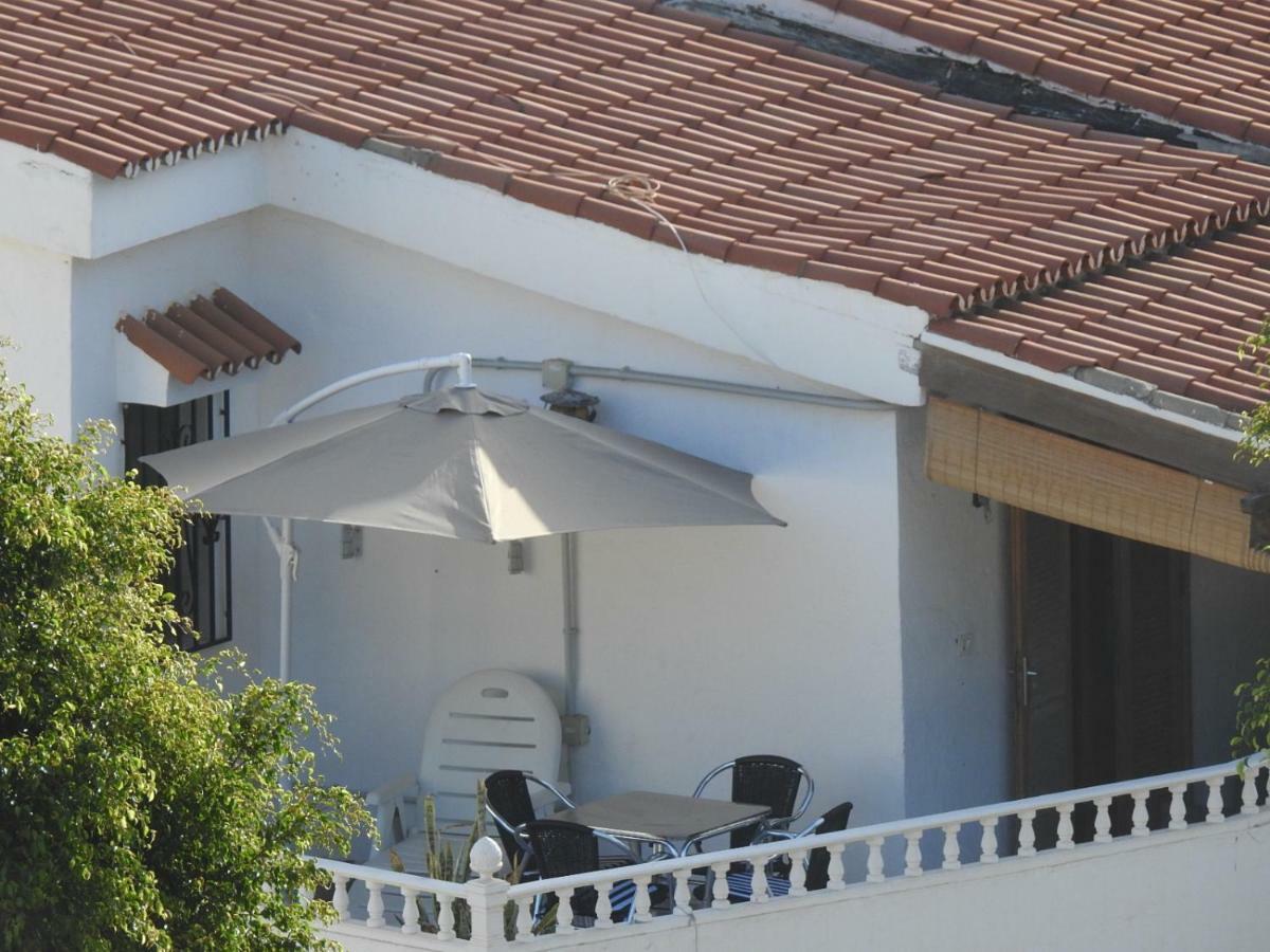 La Palmera1 Casa Al Primer Piso Con 2 - Two Bedroom House On The First Floor --- La Palmera 2 Casa En Planta Baja Con 1 Dormitorio, One Bedroom House On The Ground Floor * Agaete (Gran Canaria)