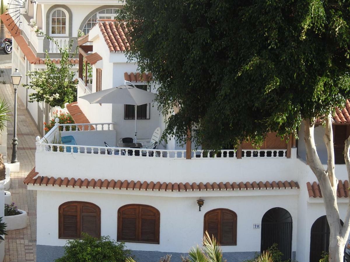 Casa vacanze La Palmera1 Casa Al Primer Piso Con 2 - Two Bedroom House On The First Floor --- La Palmera 2 Casa En Planta Baja Con 1 Dormitorio, One Bedroom House On The Ground Floor *