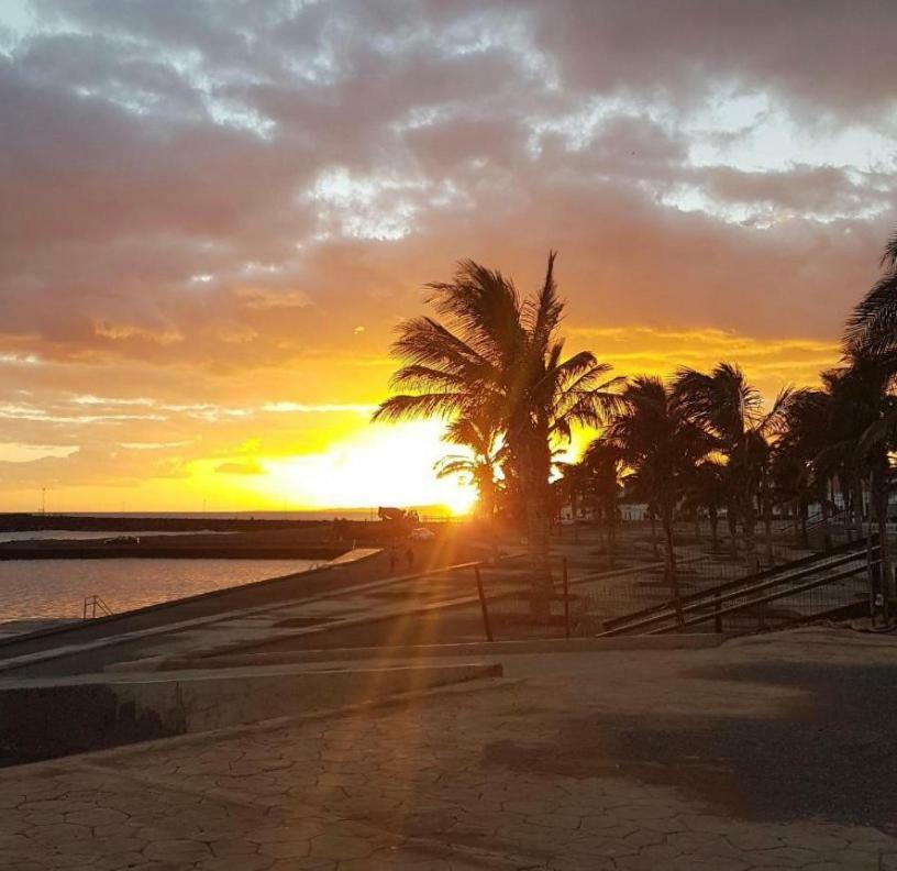 San Agustín 9 Per Near Beach Villa Castillo del Romeral