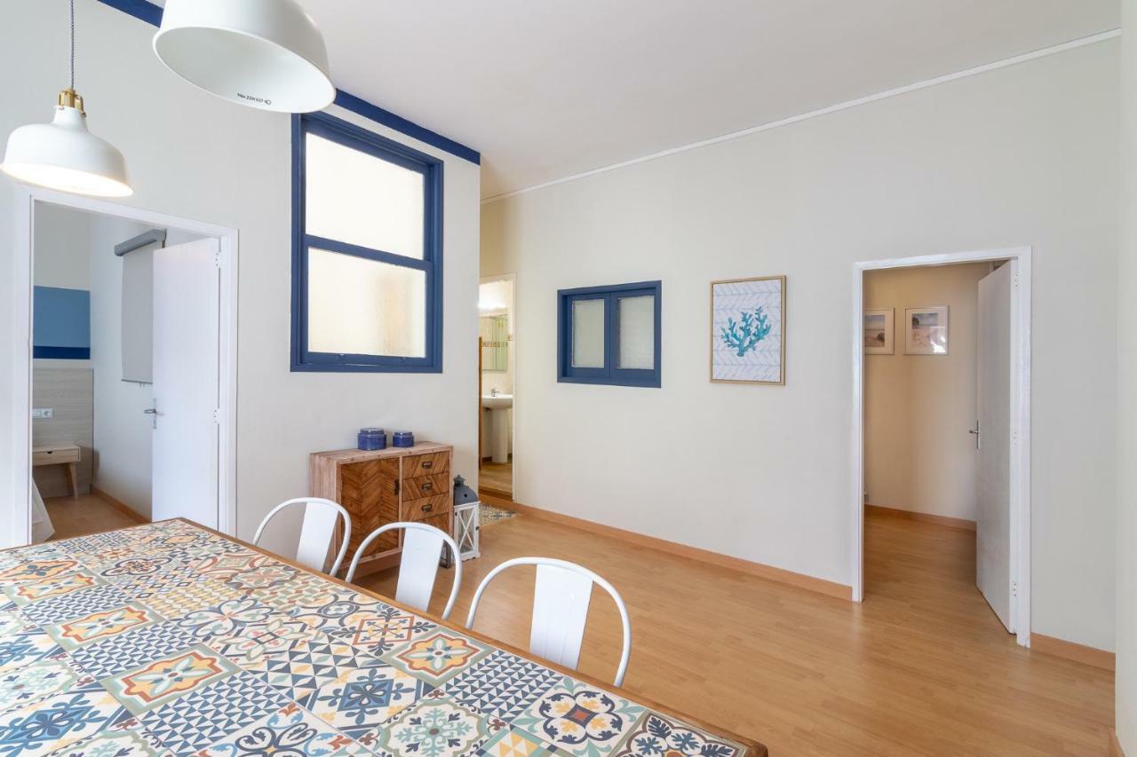 Flatguest Blue Apartment