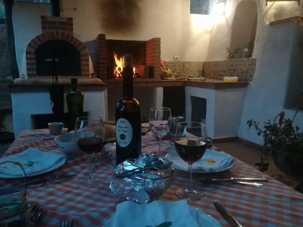 Casa Fuente Hervera Country house Vega de San Mateo