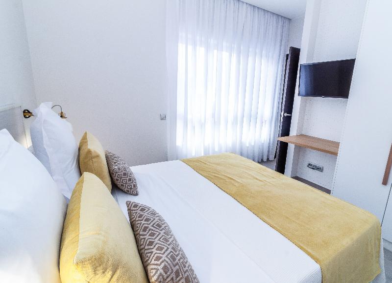 Bex Deluxe Hotel 3*