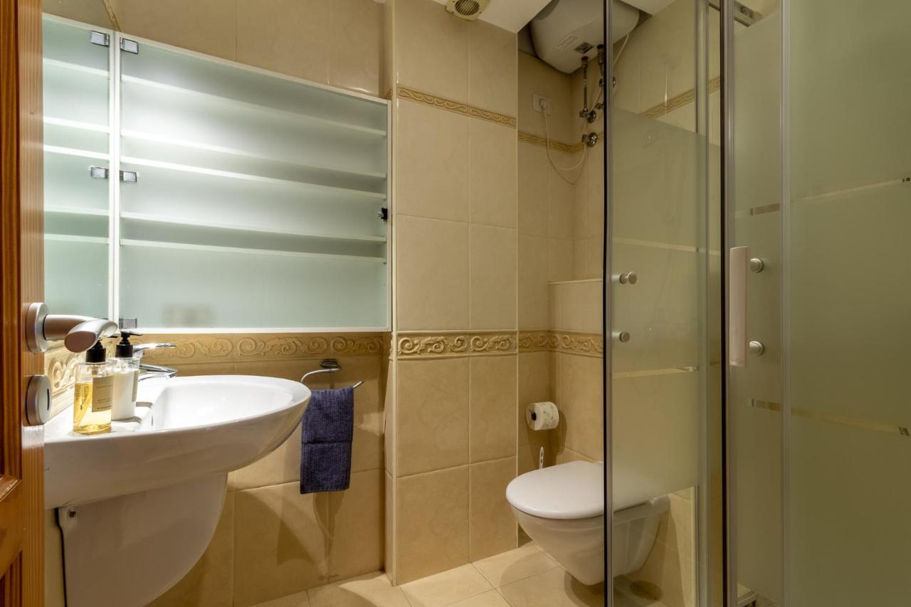 Flatguest Nidillos + 3bdr + Coastal + Wifi Apartment *