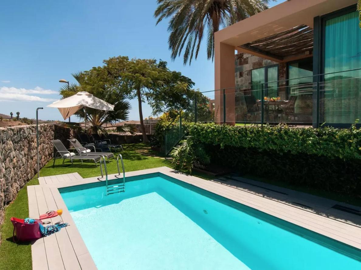 With Private Pool In Luxury Golf Villa Salobre (Gran Canaria)