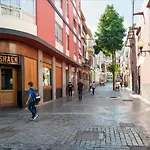 Flatguest Triana