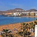 Apartamento Moderno Tipo Semisotano En Playa Las Canteras Con Wifi