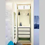 Apartamento Moderno Tipo Semisotano En Playa Las Canteras Con Wifi