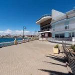 Durmiendo sobre el mar, El Echadero