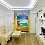 Apartamento Moderno Tipo Semisotano En Playa Las Canteras Con Wifi