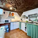 Casa Cueva La Hoyeta