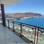 Penthouse In The Sea, Tauro