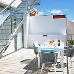Lujoso Ático gran terraza solarium privado Jacuzzi sauna