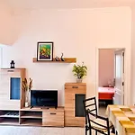 Apartamentos Ofelia - Céntrico apartamento junto a la playa