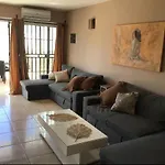Villa Bahamas Private Heated Pool Close To Town.