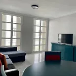 Homeforguest Amplio Apartamento En Triana