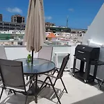 Edificio Triana St 47