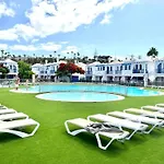Playmar Relaxing Townhouse