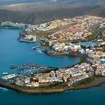 Arguineguin Beach, Penthouse Apartment And Jacuzzi