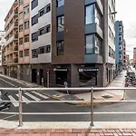 Flatguest Las Canteras Beach 10