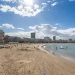 Moderno Apto En Playa De Las Canteras Con Parking!