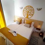 Guinea Nidive apartment