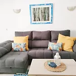 Guinea Nidive apartment