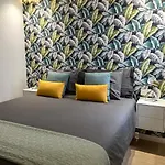 Premium La Strada