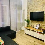 Palm Apartment